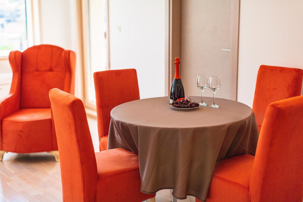 Montesun Fontana Apartments Budva Eksteriør billede