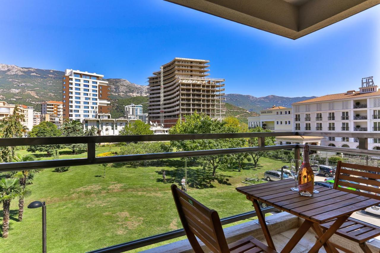 Montesun Fontana Apartments Budva Eksteriør billede