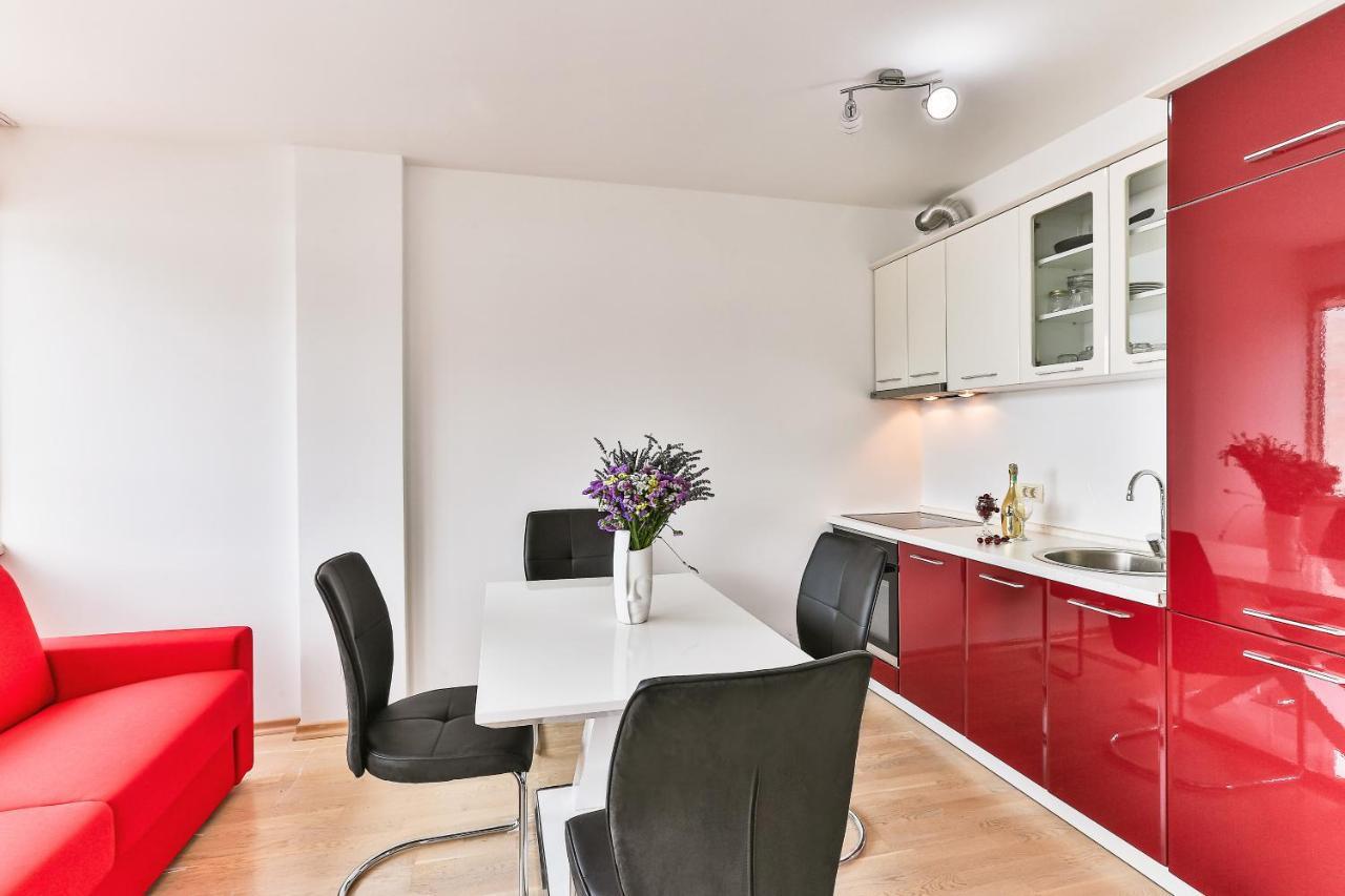 Montesun Fontana Apartments Budva Eksteriør billede