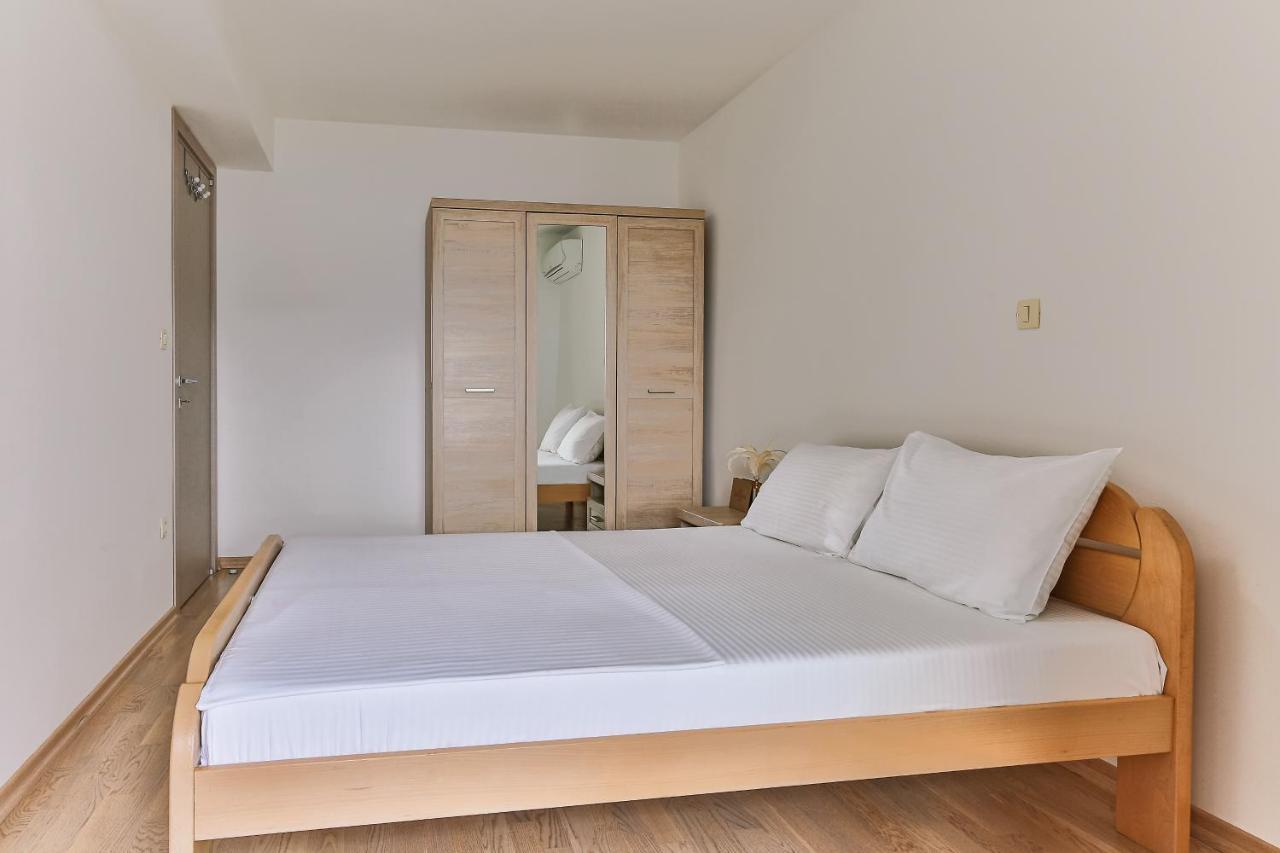 Montesun Fontana Apartments Budva Eksteriør billede