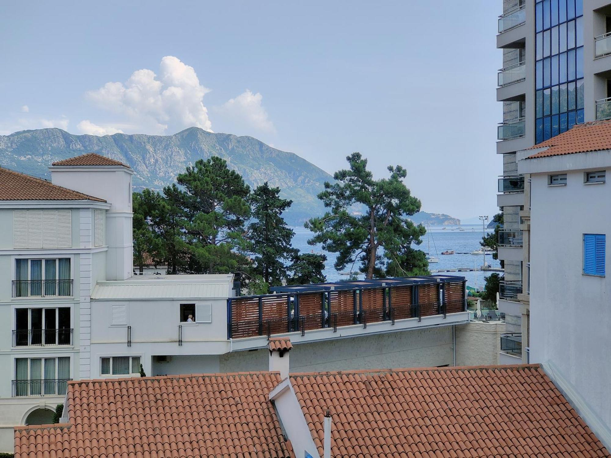Montesun Fontana Apartments Budva Eksteriør billede