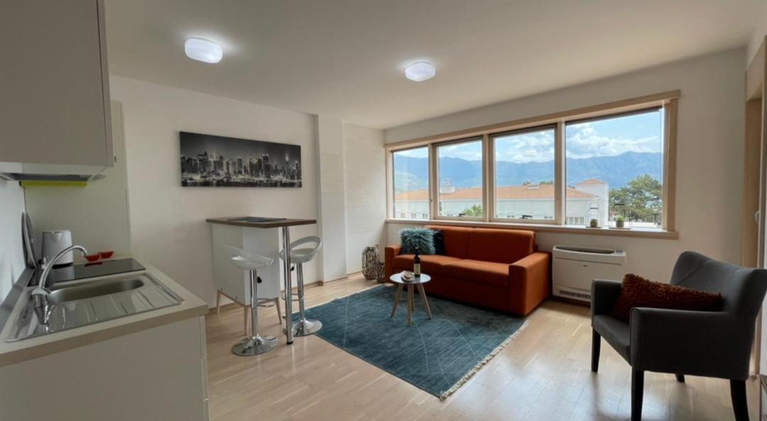 Montesun Fontana Apartments Budva Eksteriør billede